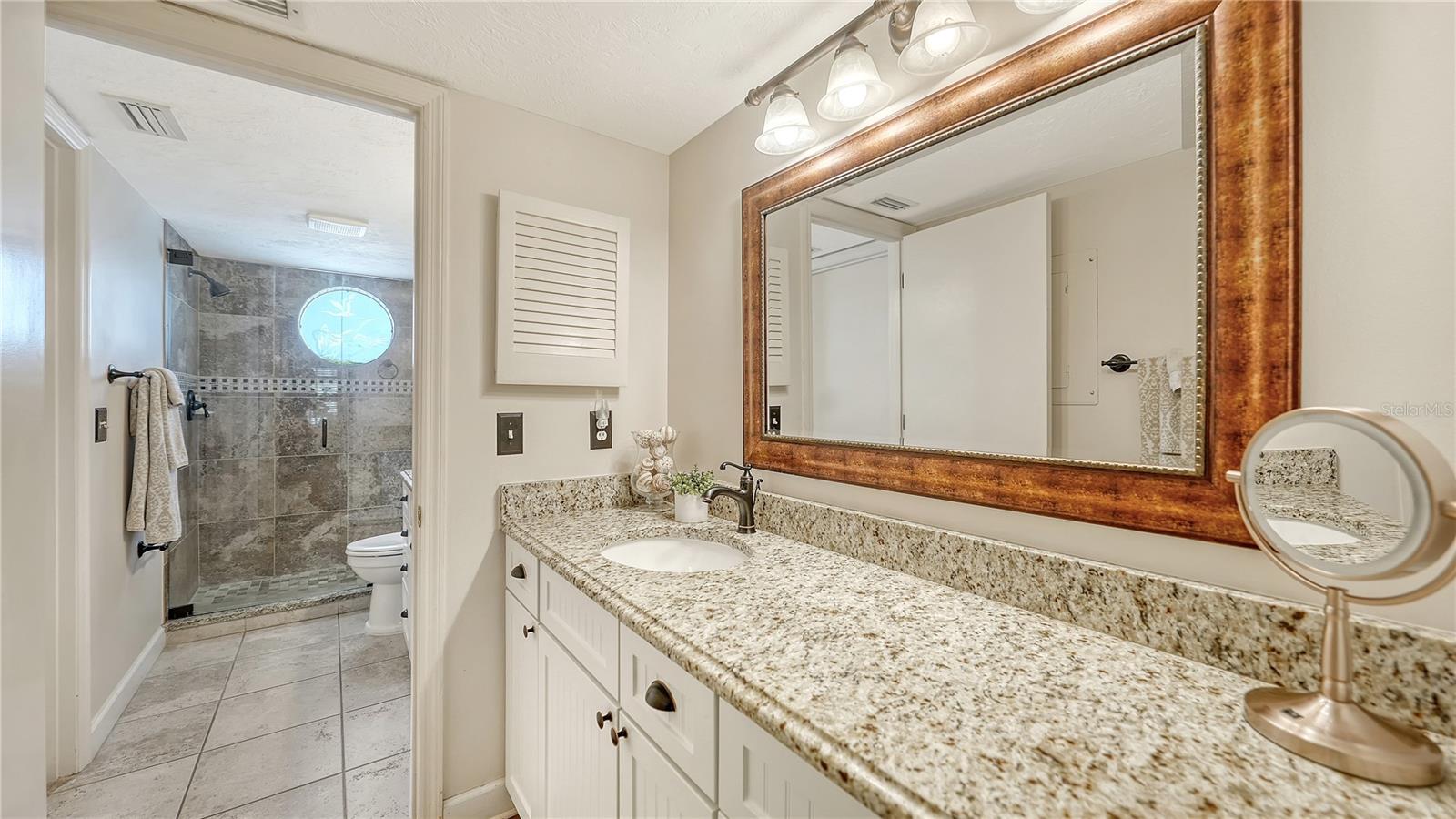 1350 SIESTA BAYSIDE DR #1350B