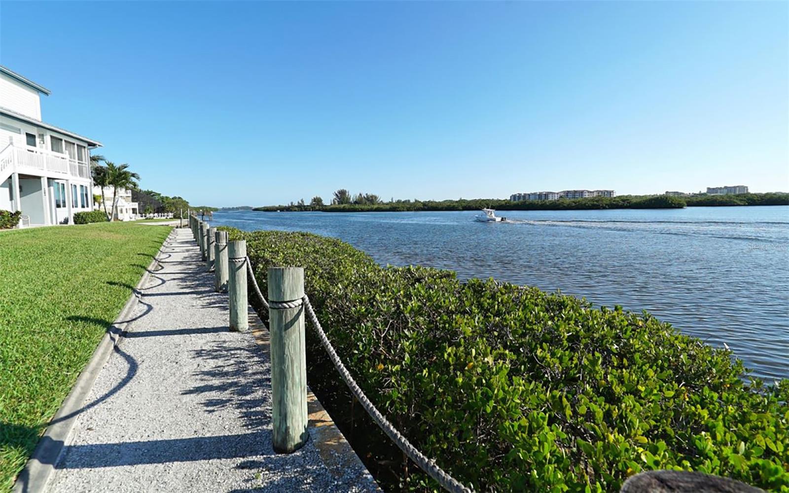 1350 SIESTA BAYSIDE DR #1350B