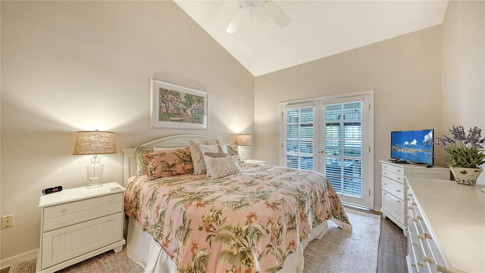 1350 SIESTA BAYSIDE DR #1350B