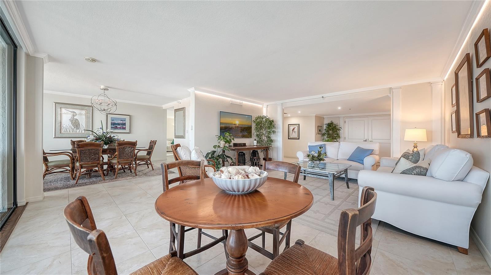 99 SUNSET DR #401