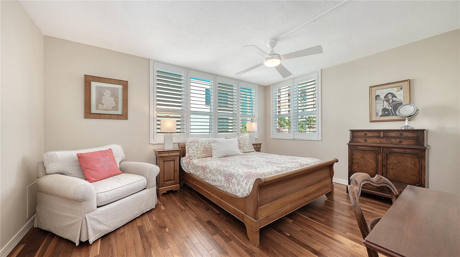 99 SUNSET DR #401