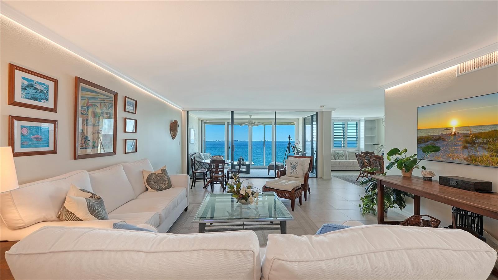 99 SUNSET DR #401