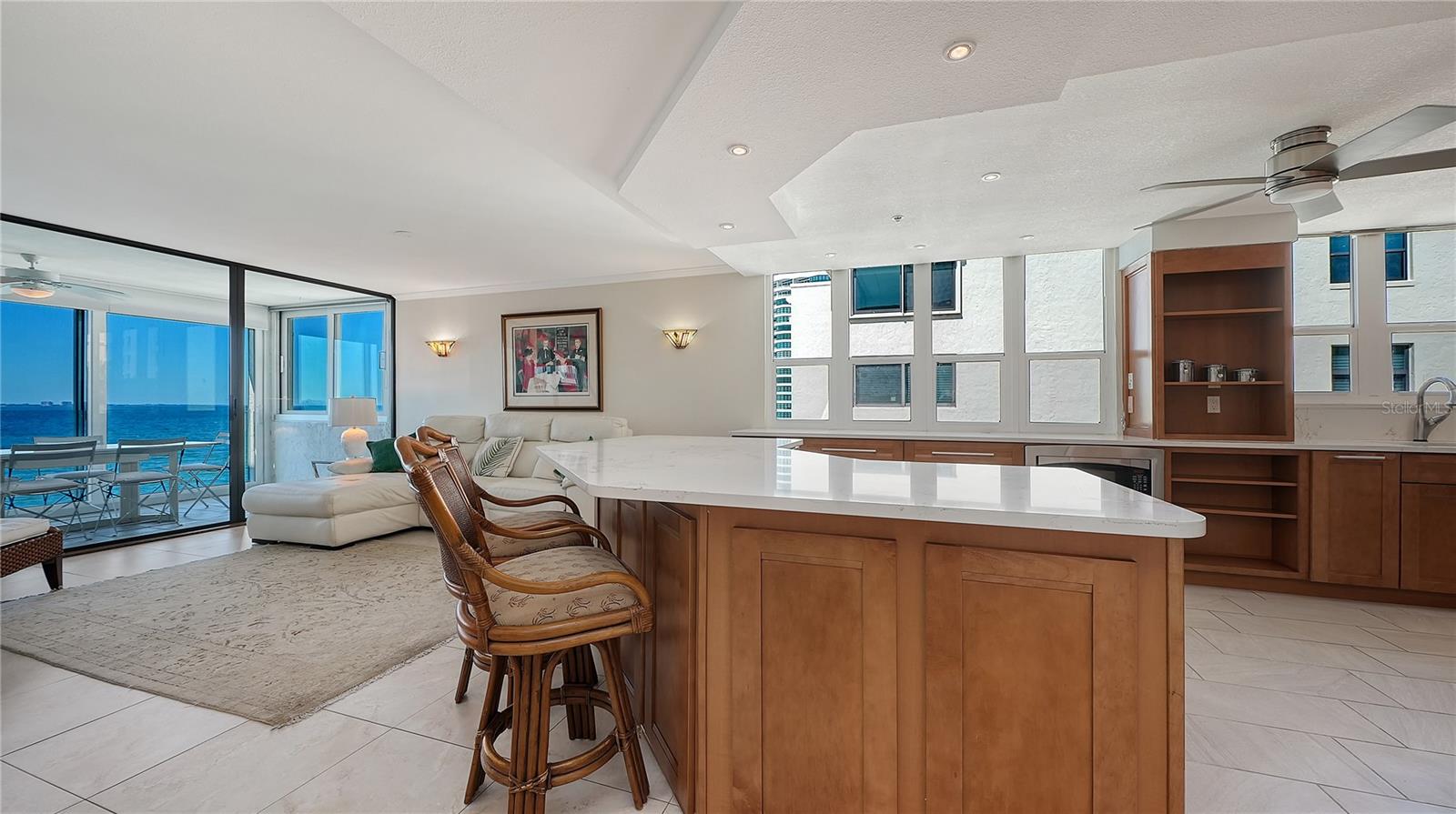 99 SUNSET DR #401