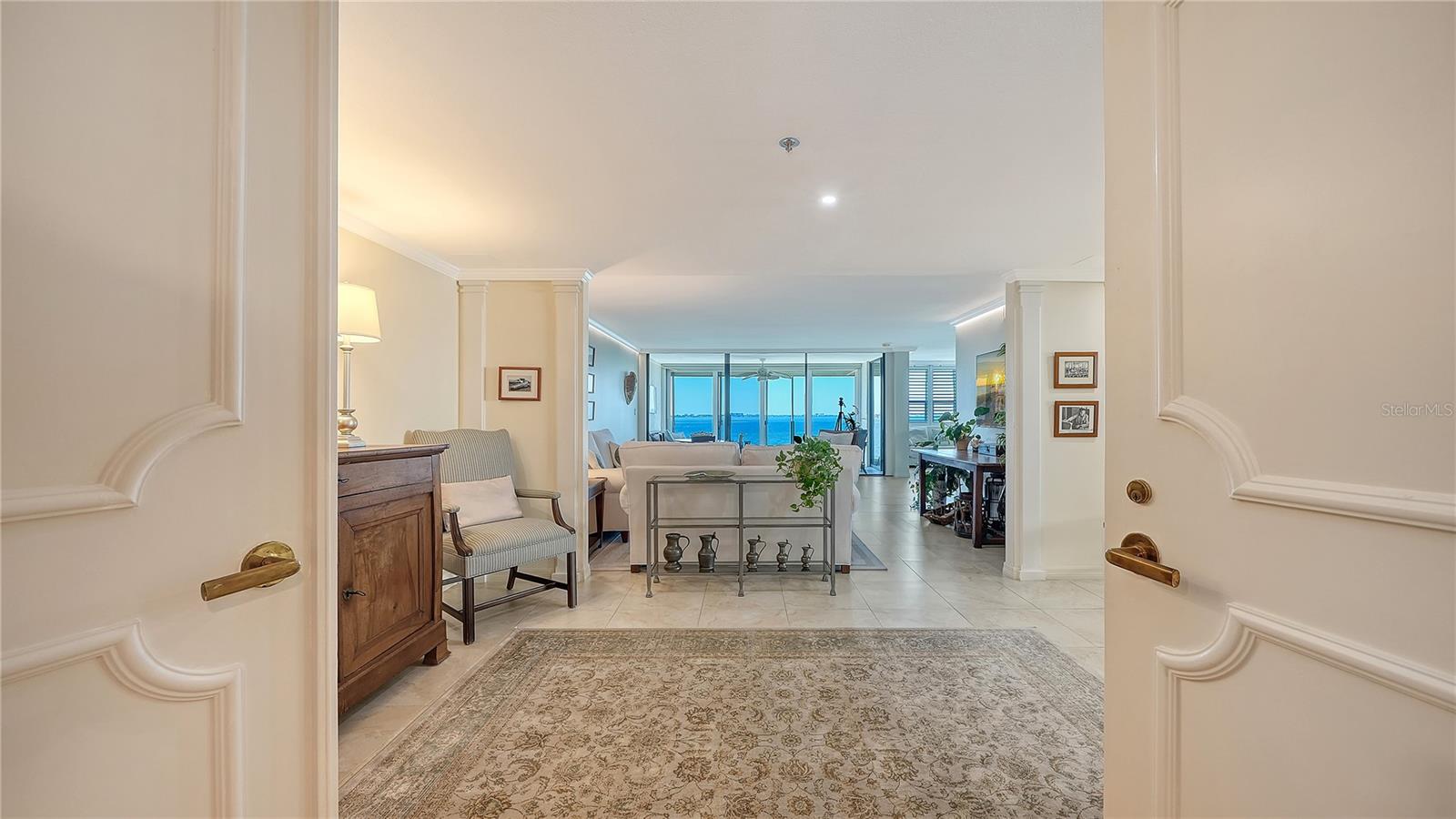 99 SUNSET DR #401