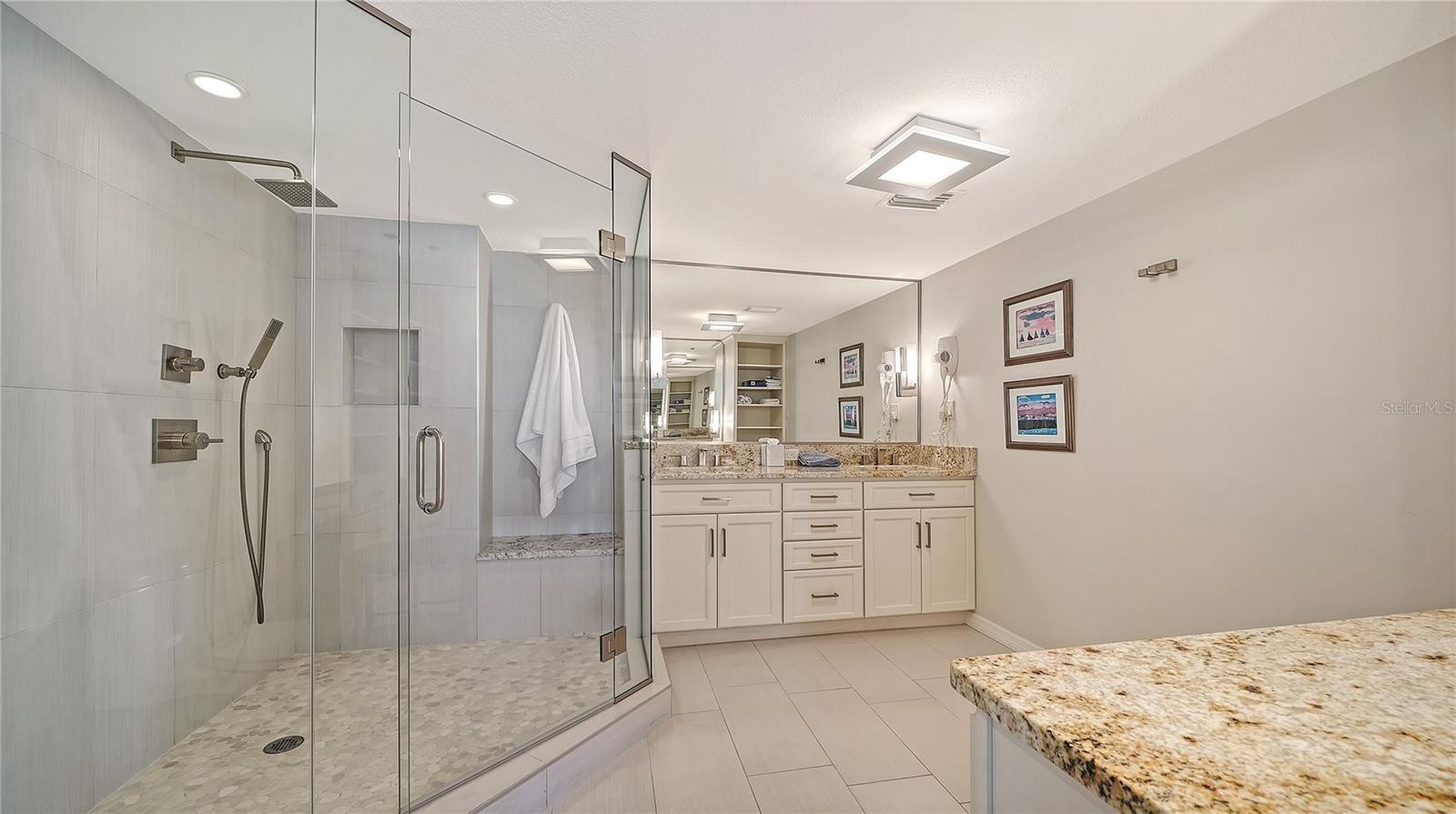 99 SUNSET DR #401
