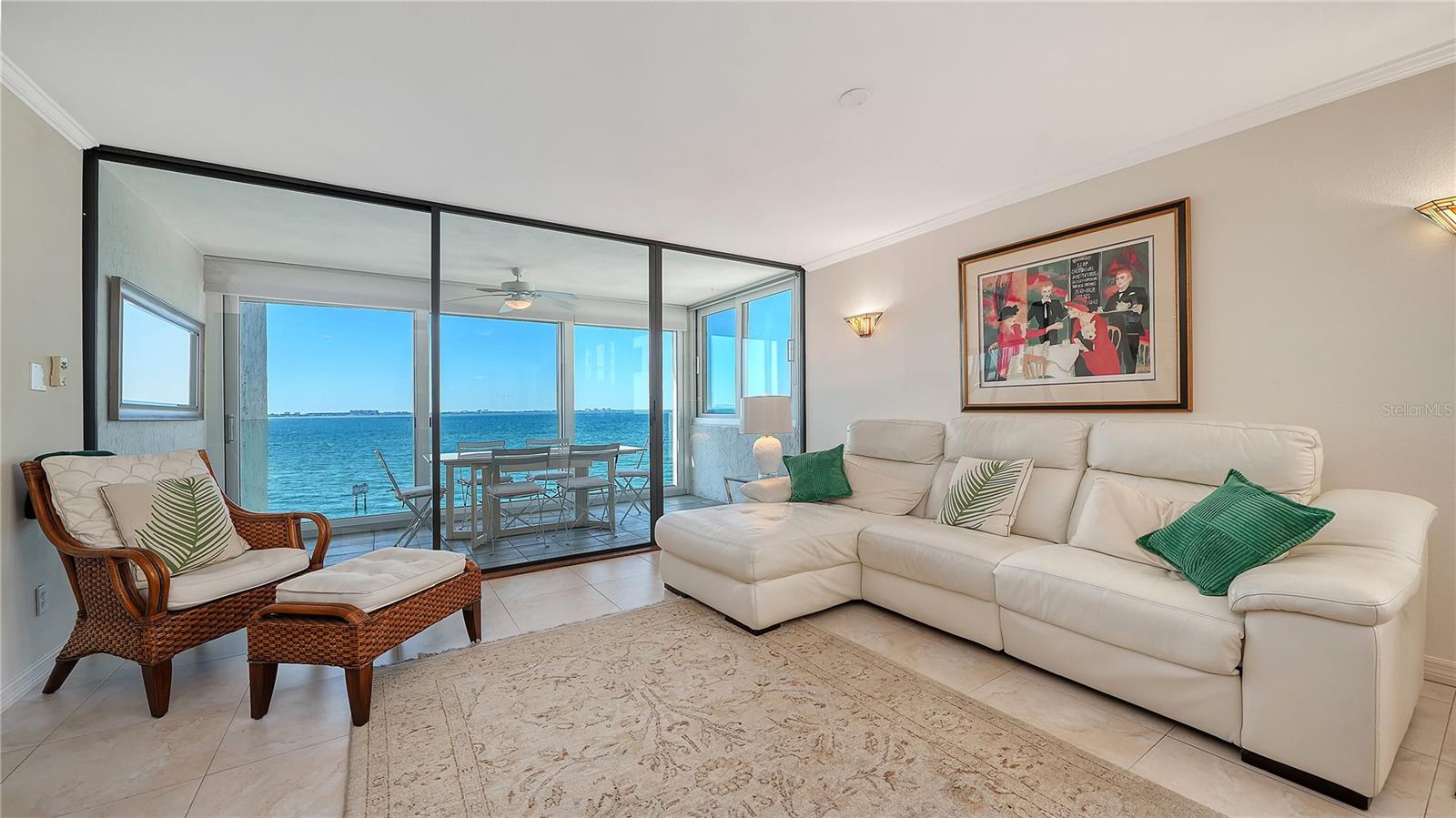 99 SUNSET DR #401