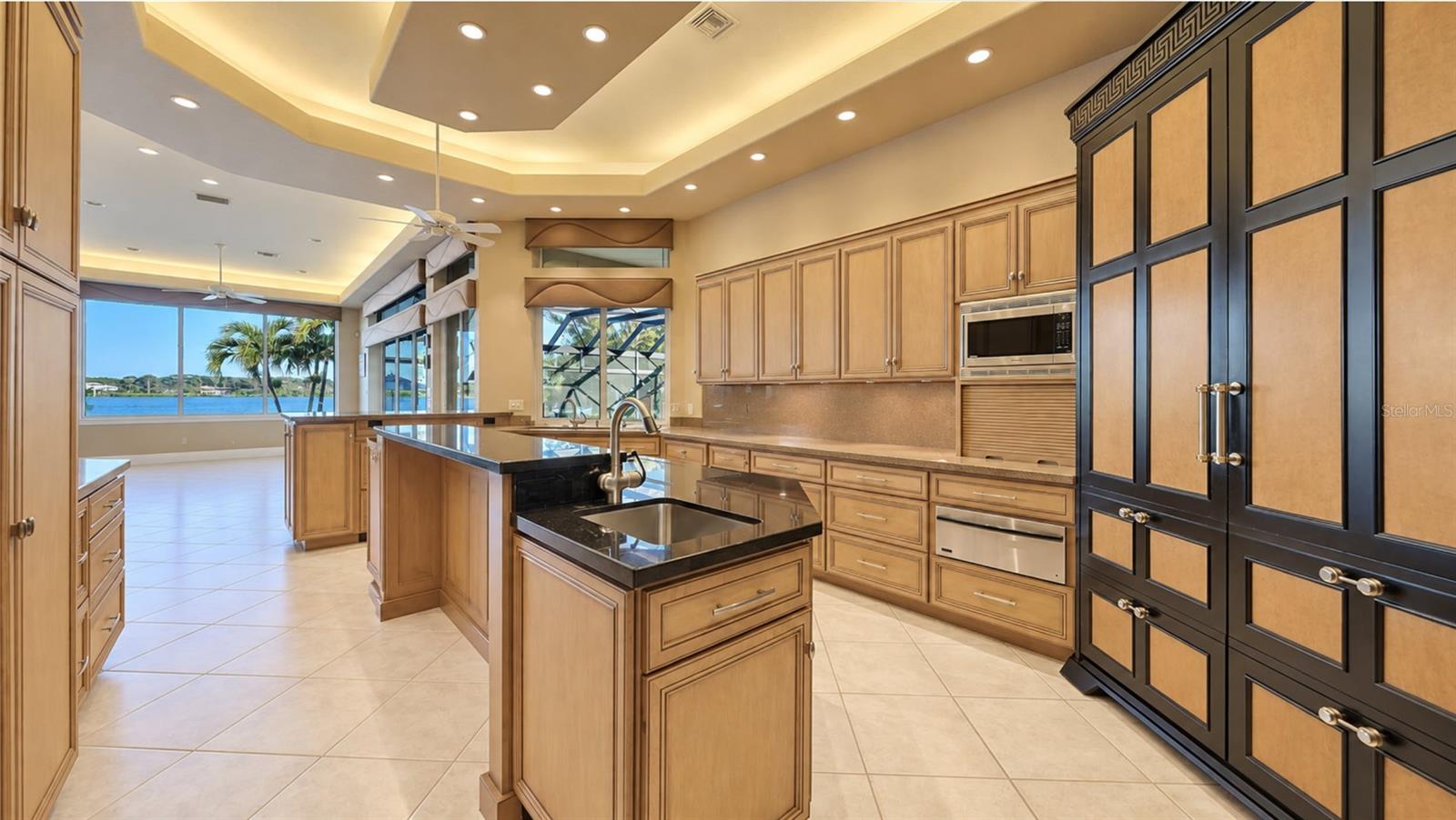 8017 MANASOTA KEY RD