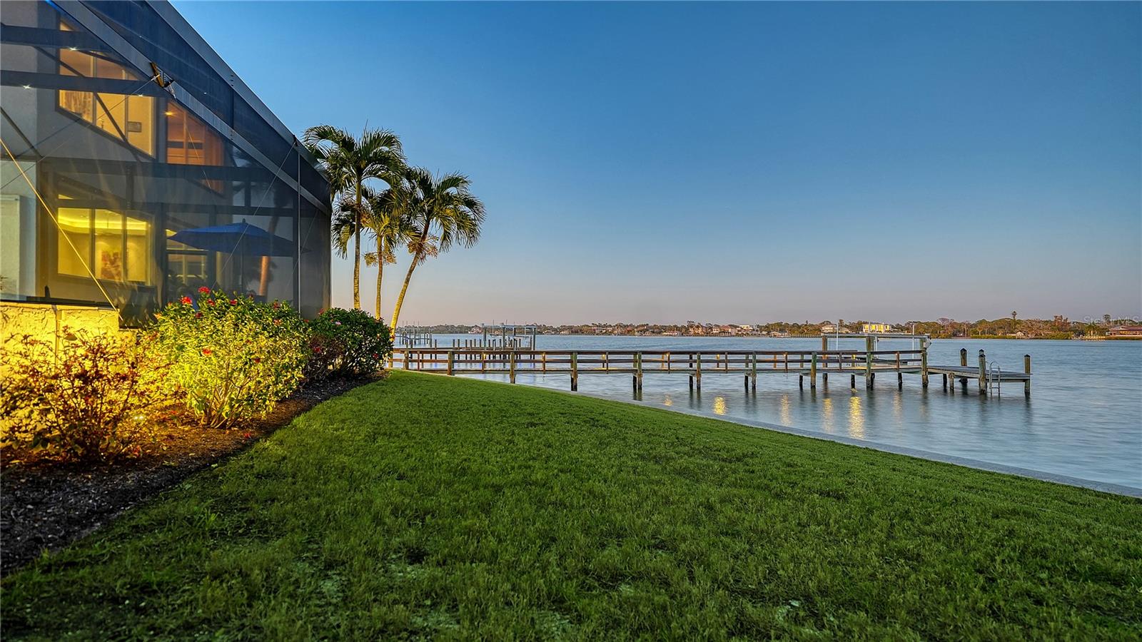 8017 MANASOTA KEY RD