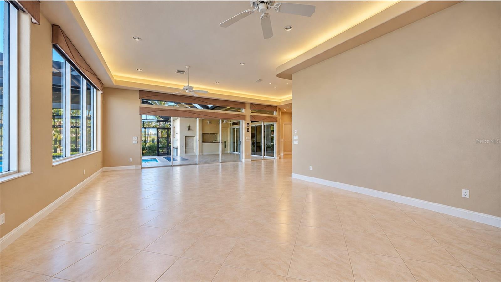 8017 MANASOTA KEY RD