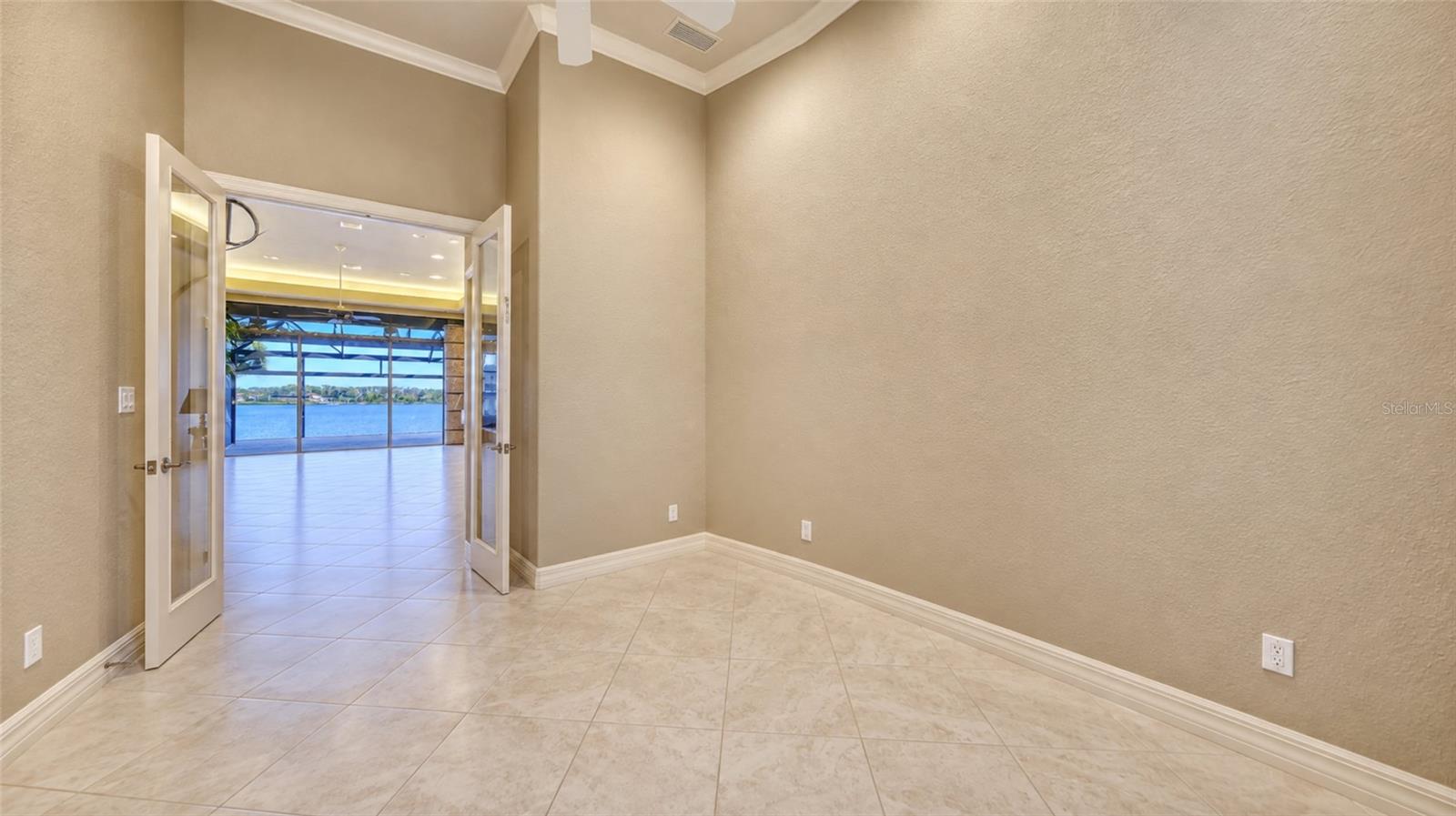 8017 MANASOTA KEY RD