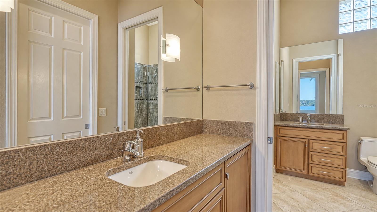 8017 MANASOTA KEY RD