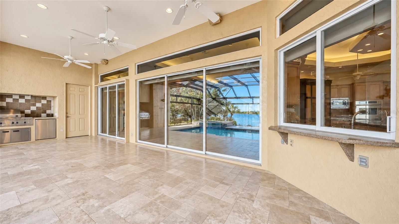8017 MANASOTA KEY RD