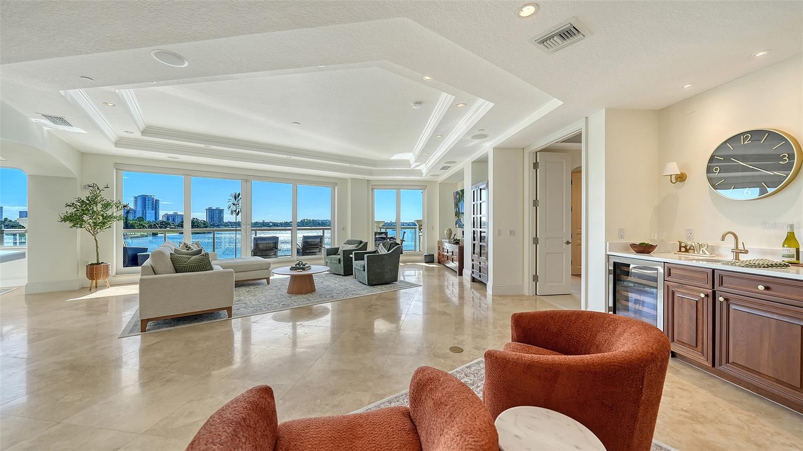464 GOLDEN GATE PT #304