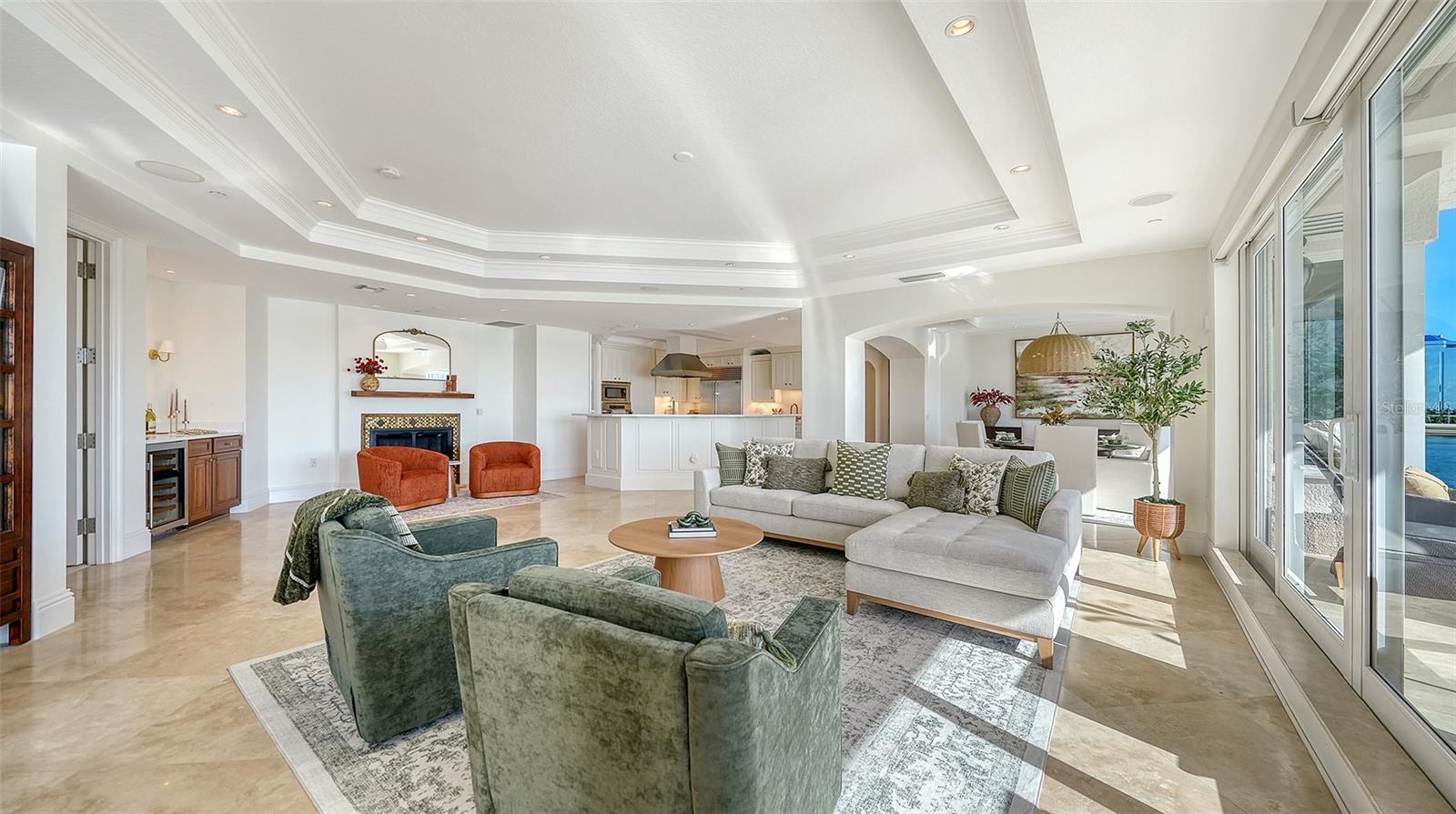 464 GOLDEN GATE PT #304