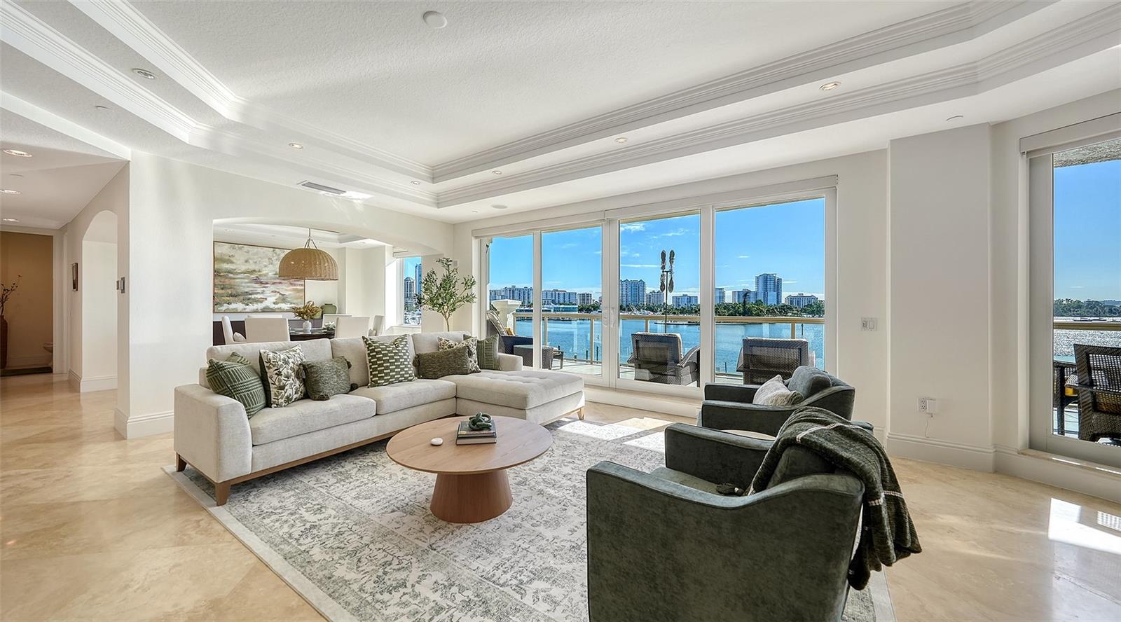 464 GOLDEN GATE PT #304