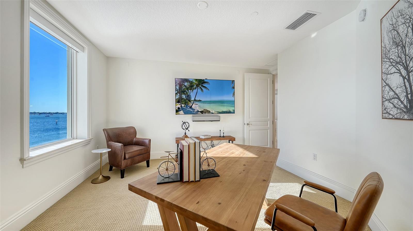 464 GOLDEN GATE PT #304