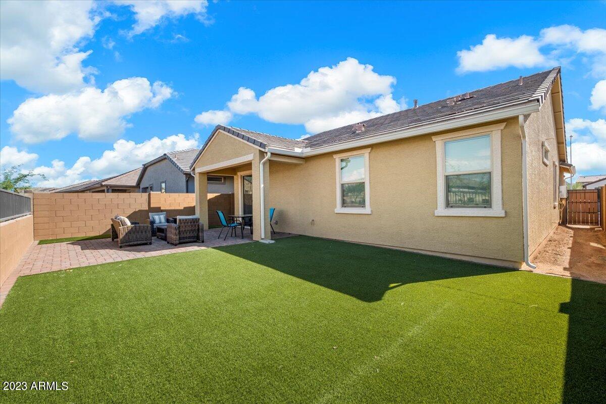 8920 W Solano Drive