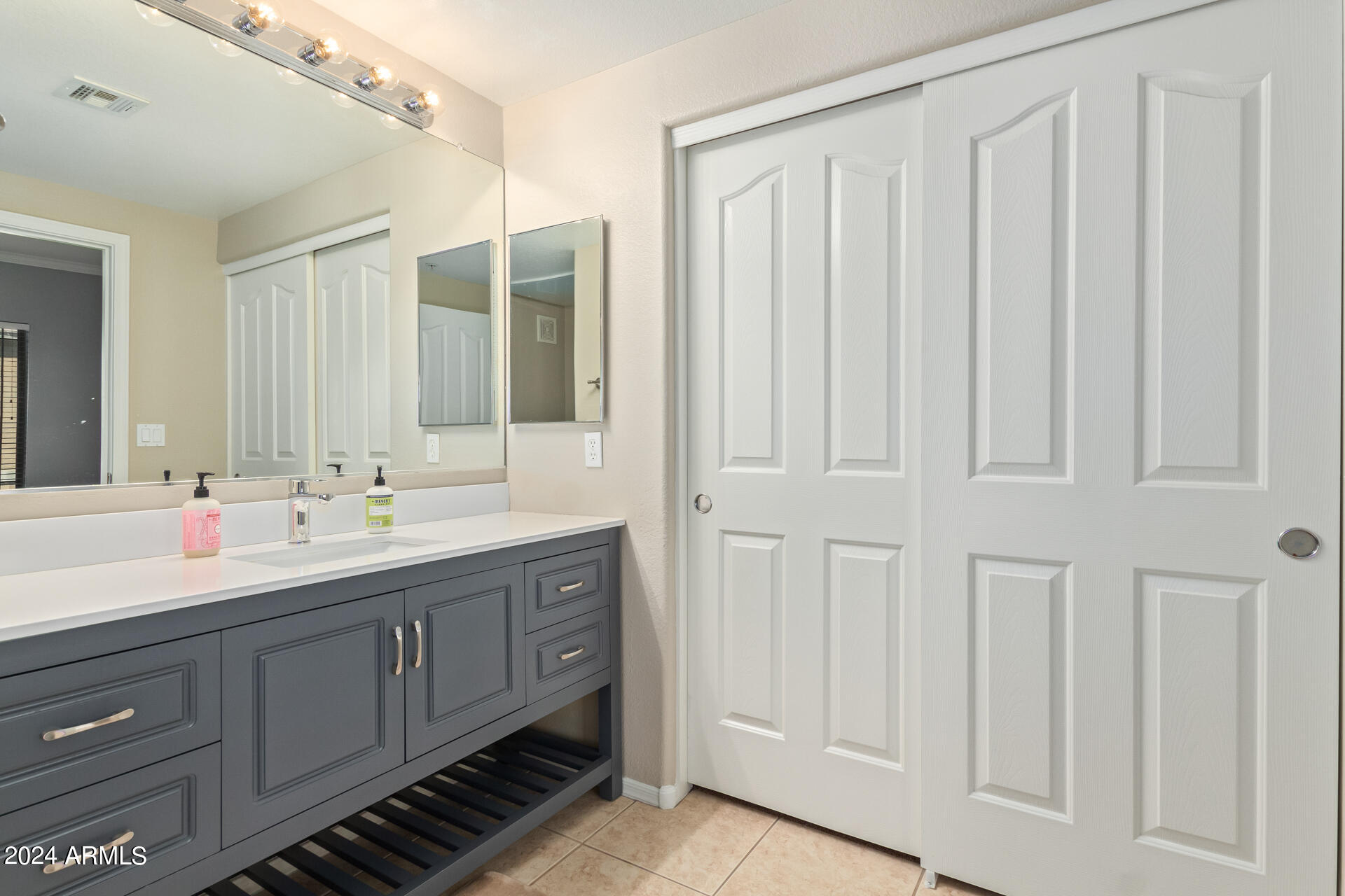 2150 W ALAMEDA Road # 1300