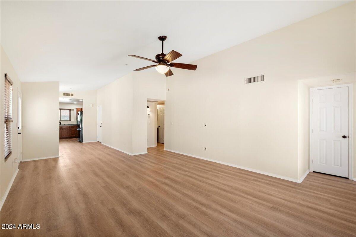 8968 E DAHLIA Drive