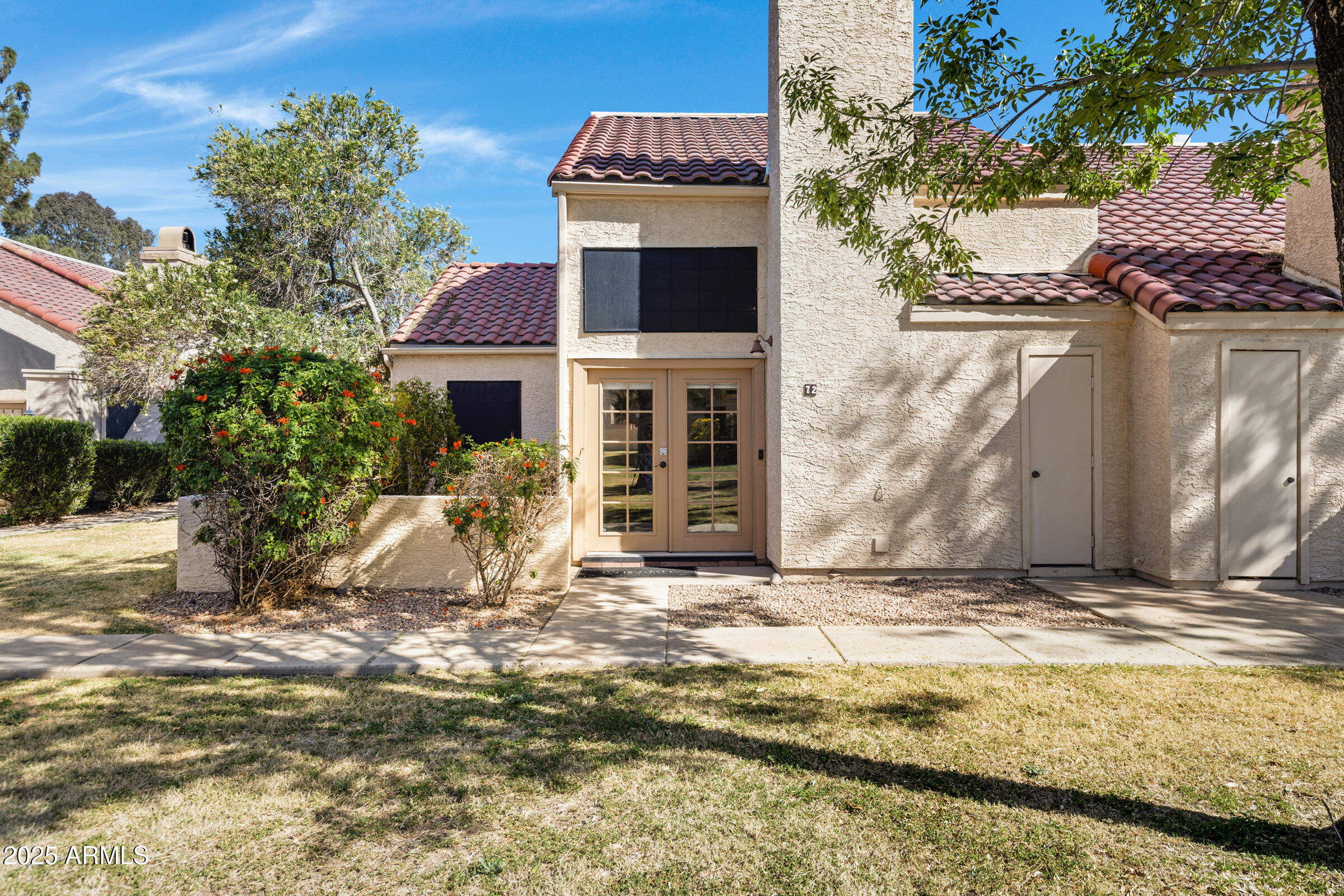 602 N MAY Street 72