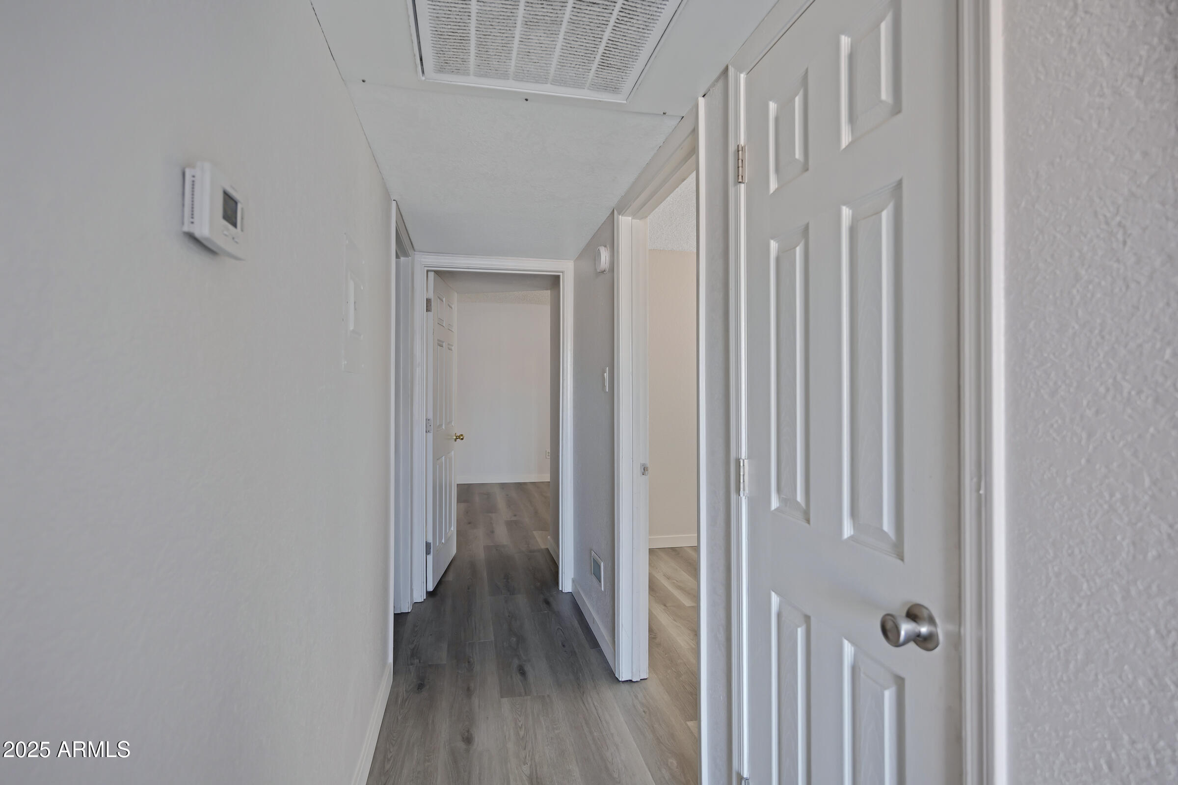 3810 N MARYVALE Parkway 2067