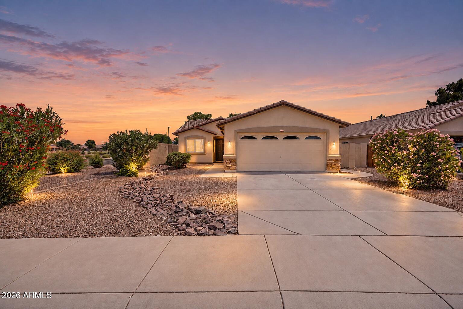3661 E THUNDERHEART Trail