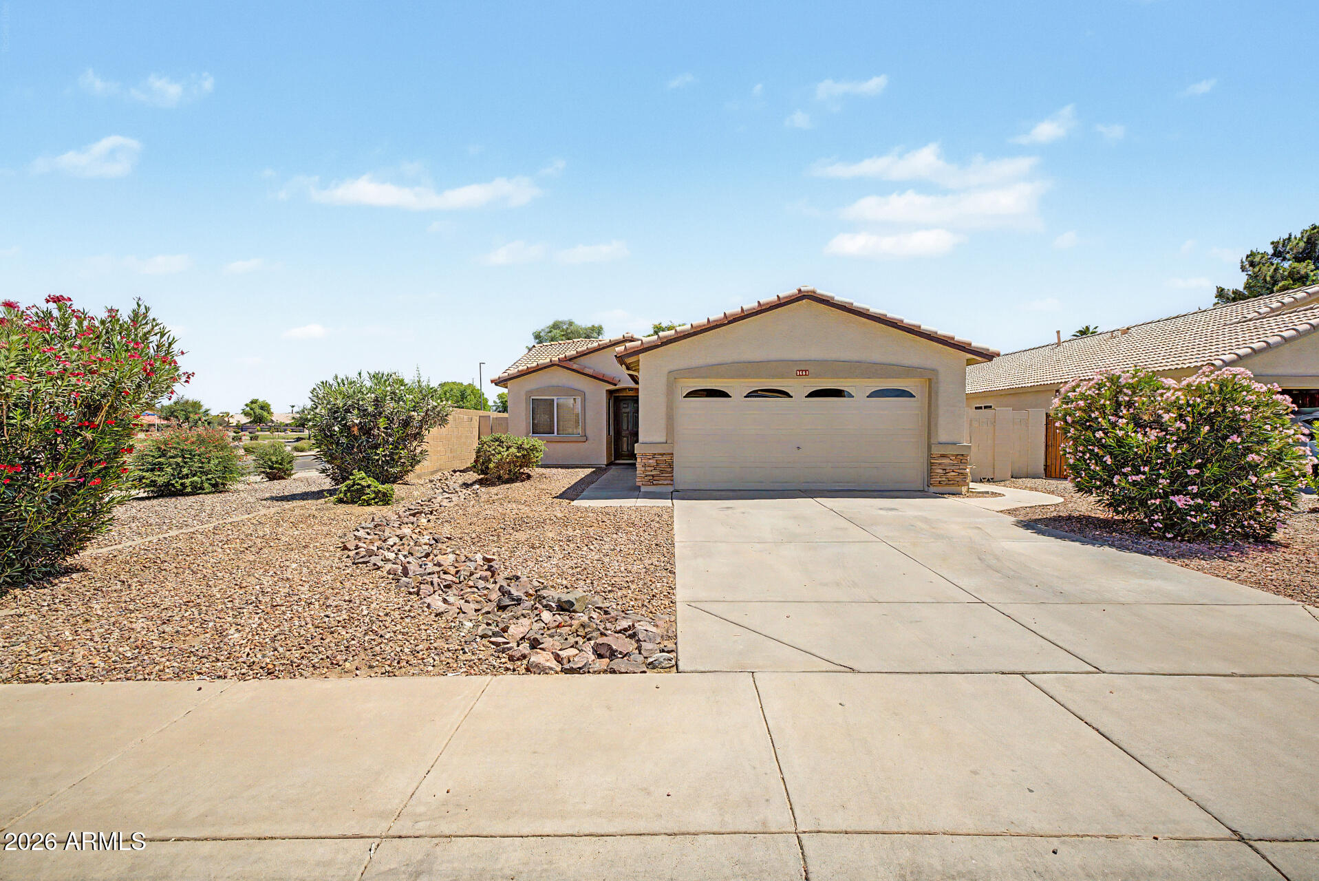 3661 E THUNDERHEART Trail