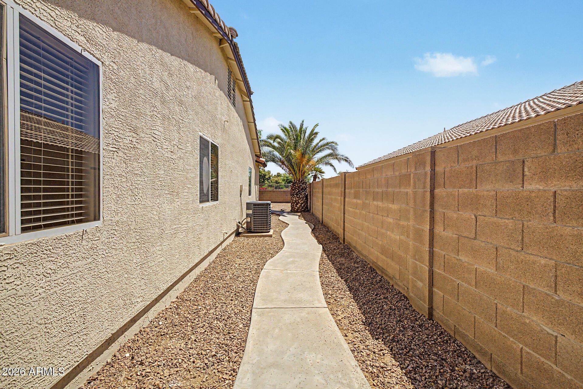 3661 E THUNDERHEART Trail