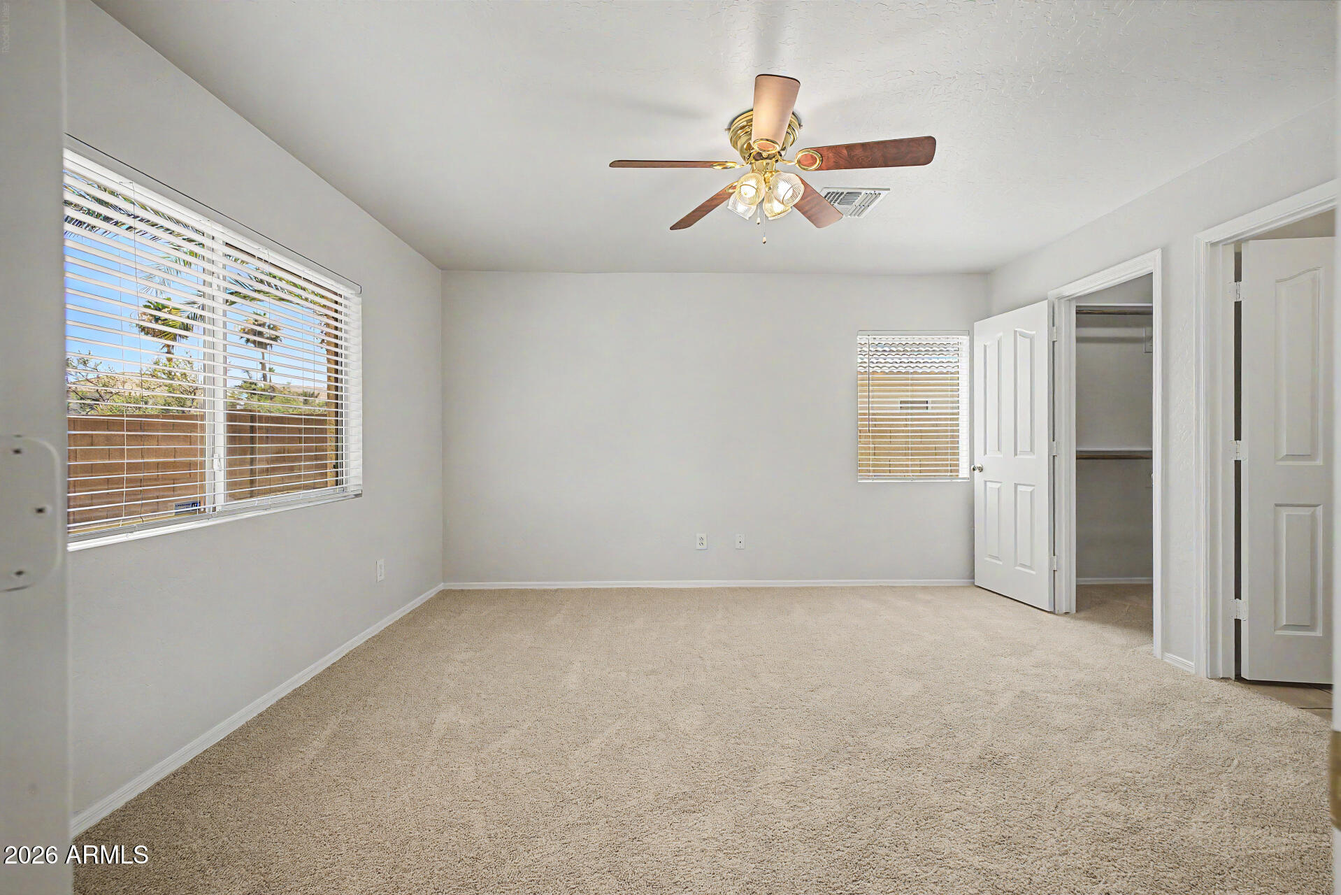 3661 E THUNDERHEART Trail