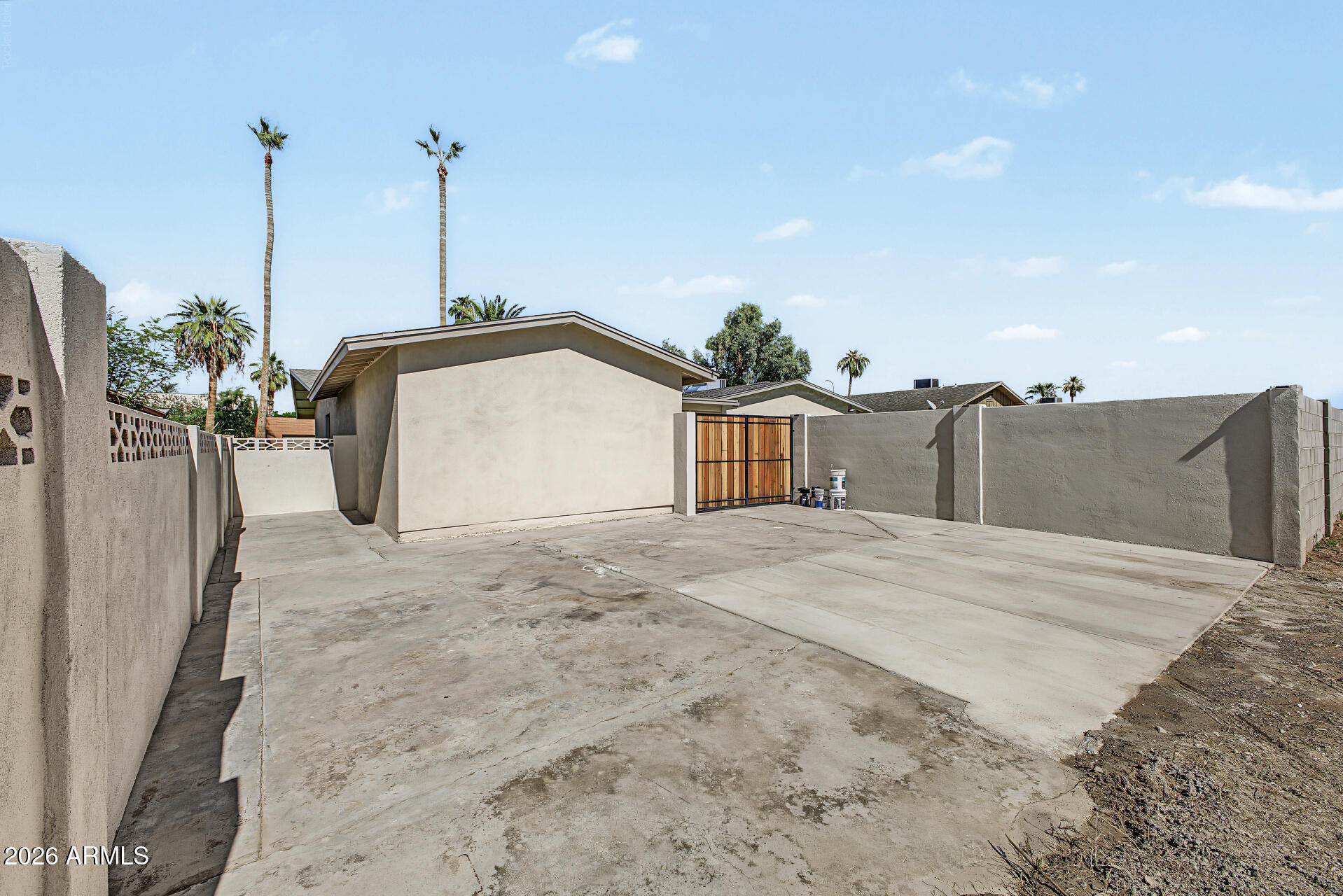 2163 E PALMCROFT Drive