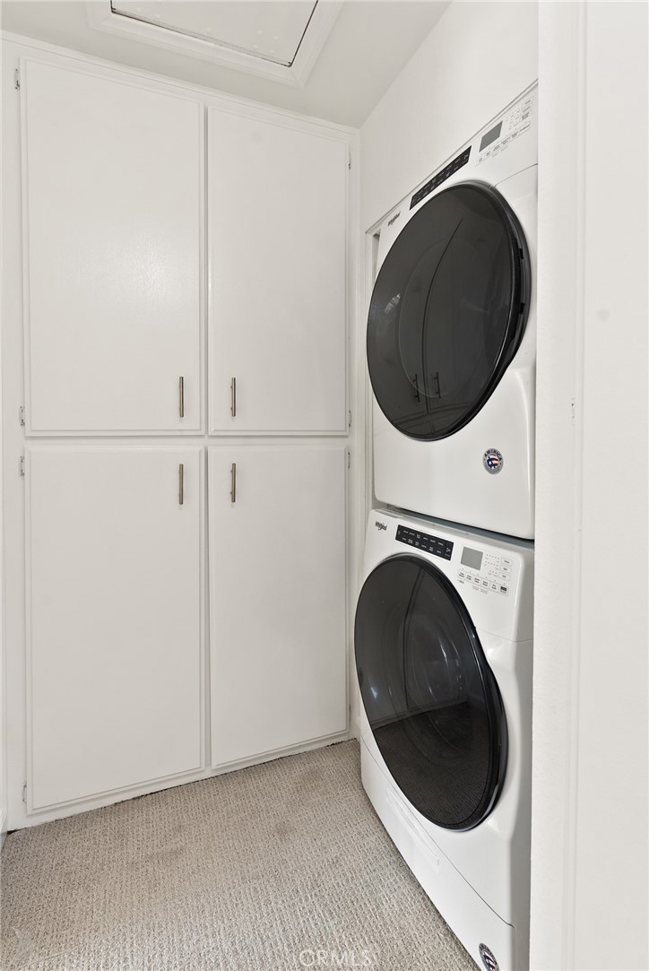 560 N Brea Boulevard 24