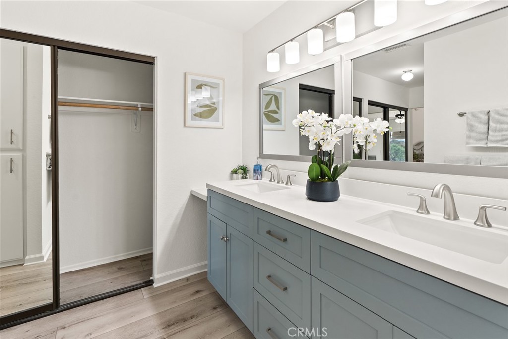 560 N Brea Boulevard 24