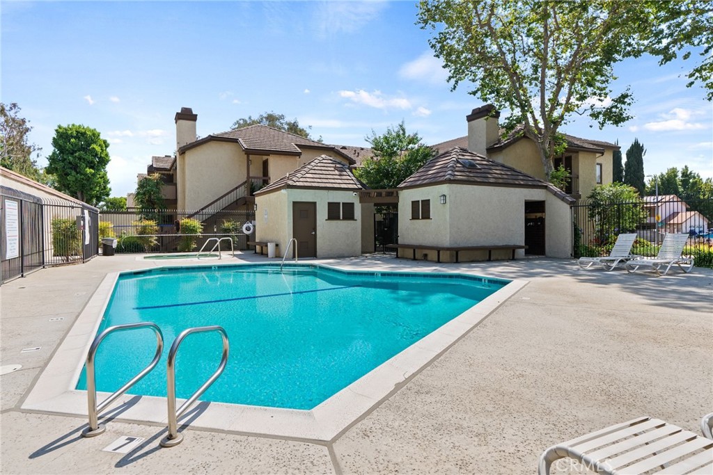 560 N Brea Boulevard 24