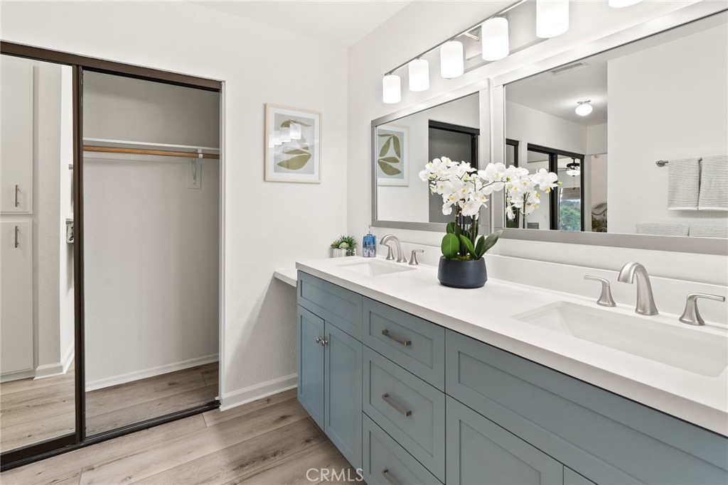 560 N Brea Boulevard 24