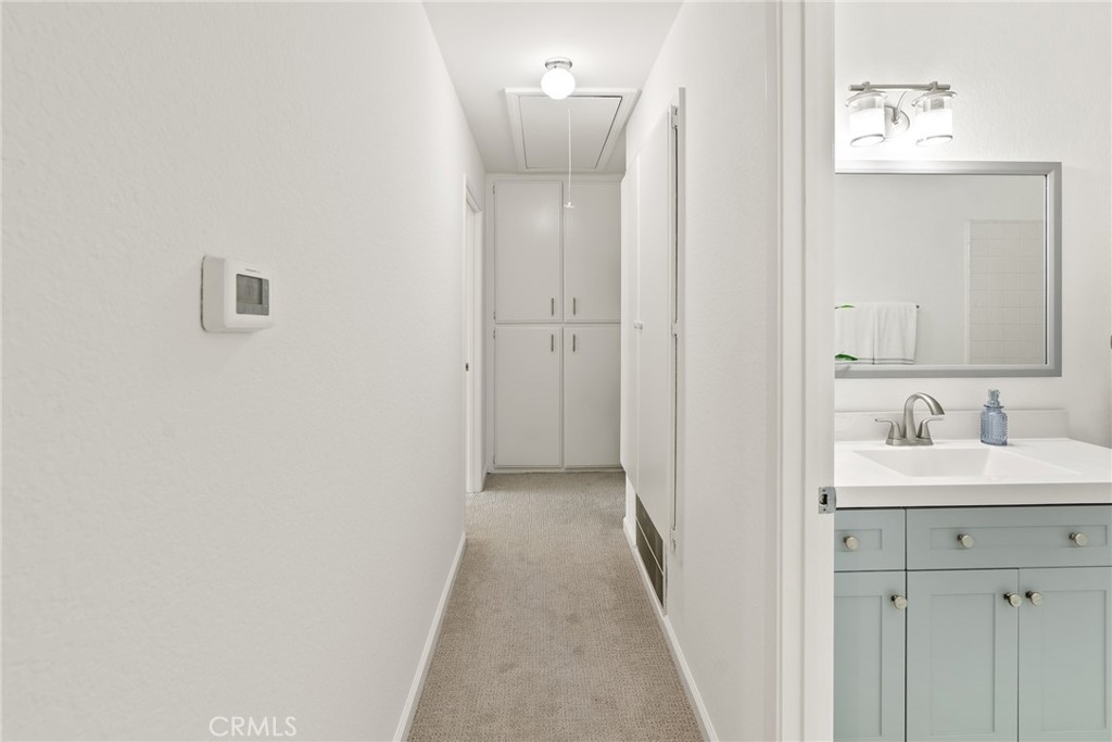 560 N Brea Boulevard 24