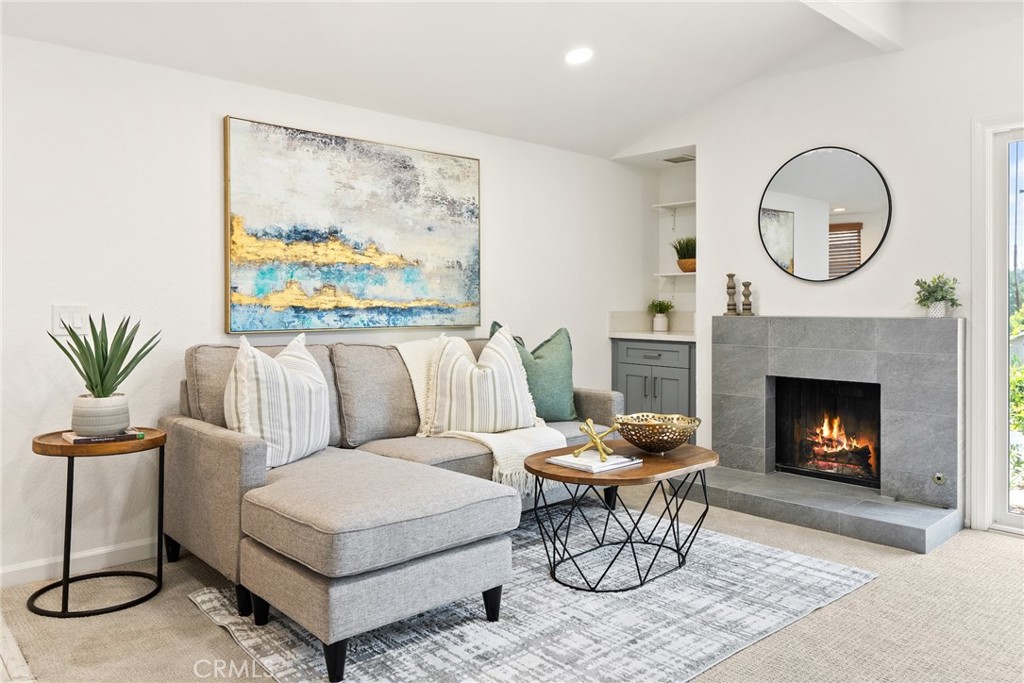 560 N Brea Boulevard 24