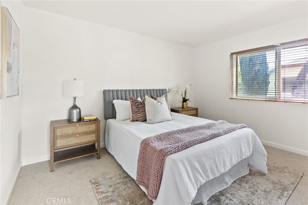 560 N Brea Boulevard 24