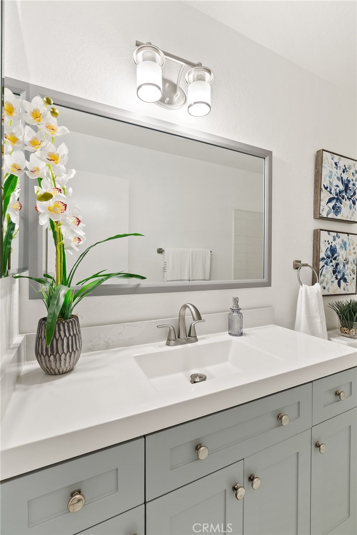 560 N Brea Boulevard 24