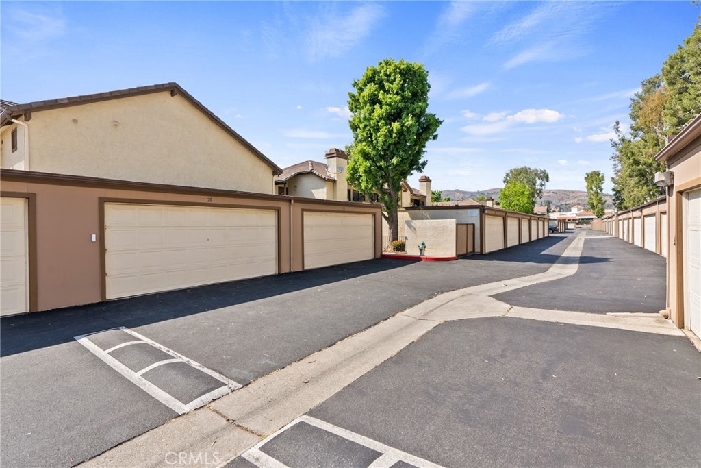 560 N Brea Boulevard 24