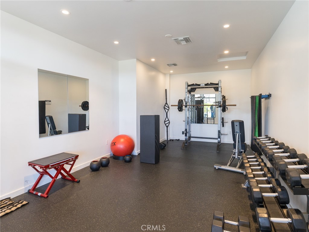 1673 Lexington Lane