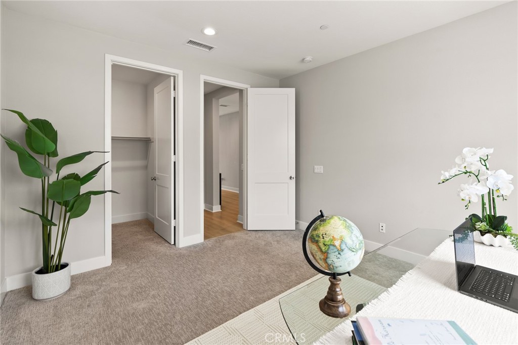 27553 S Upton Terrace