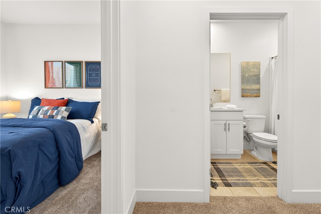 1682 W Lexington Lane