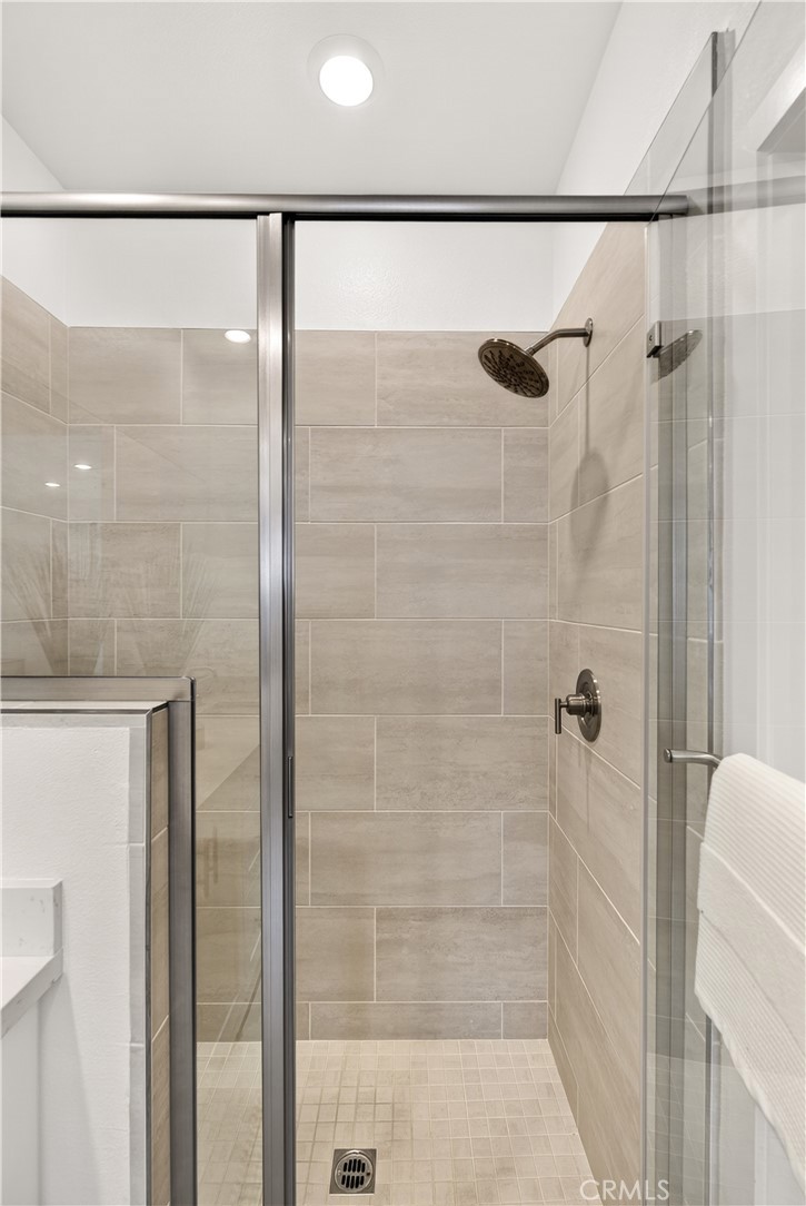 1682 W Lexington Lane