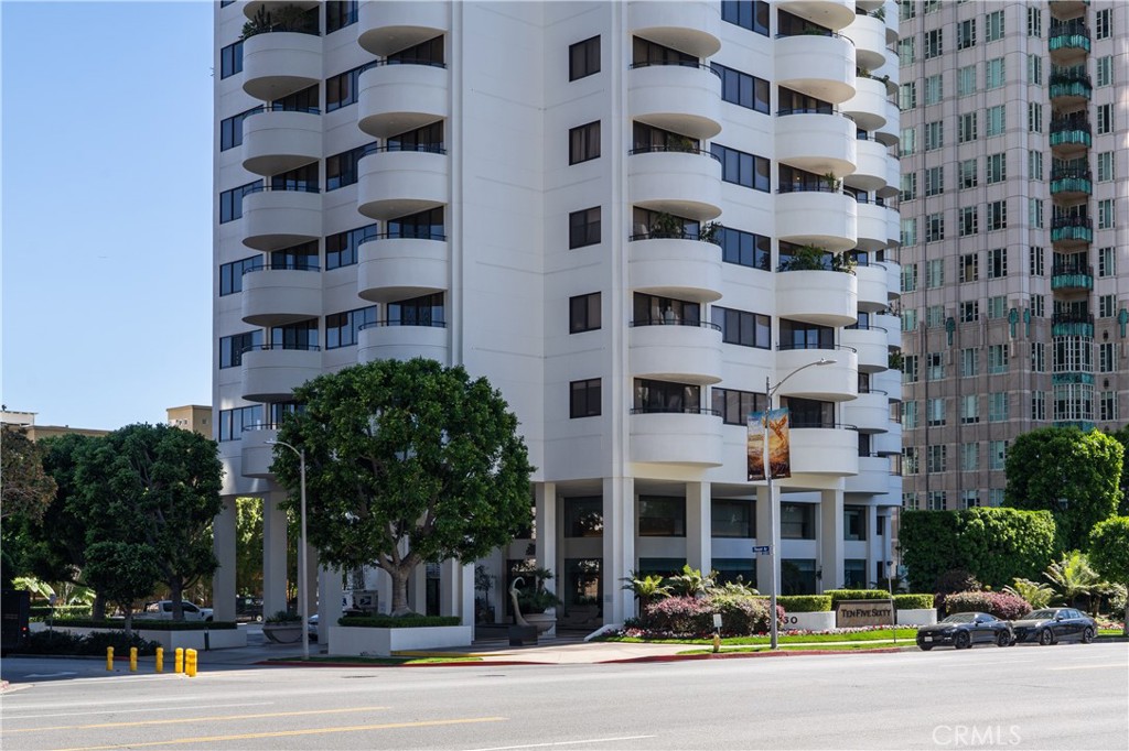 10560 Wilshire Boulevard 1706