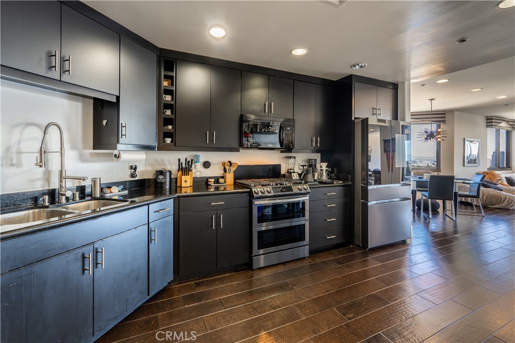 10560 Wilshire Boulevard 1706