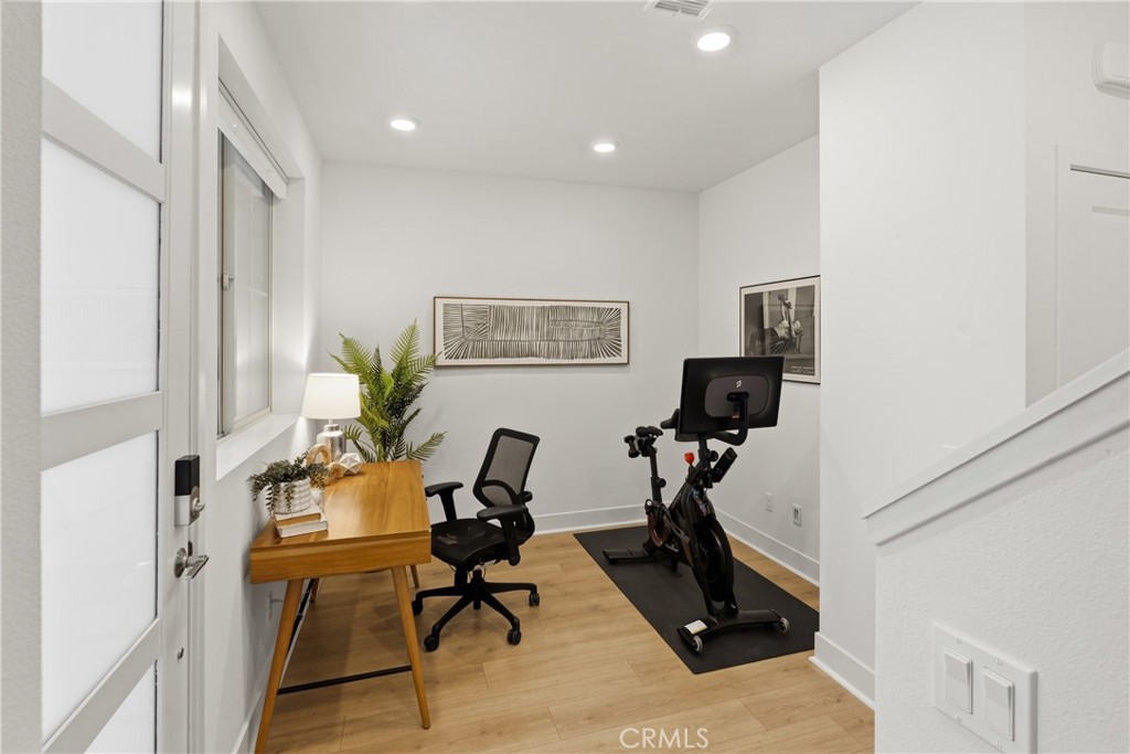 1698 Lexington Lane