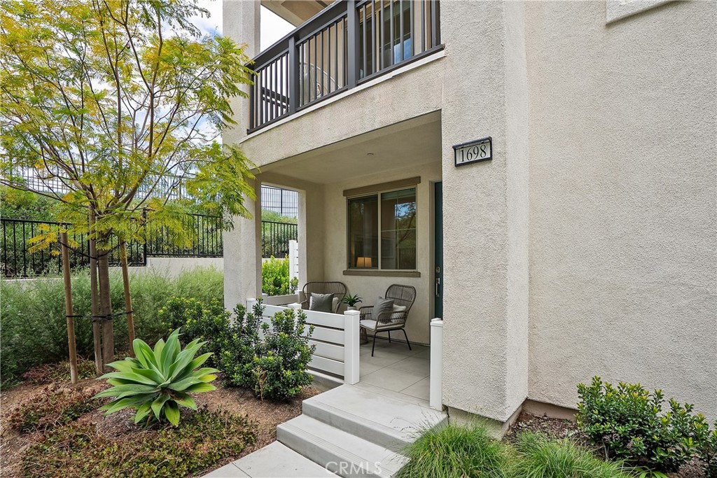 1698 Lexington Lane