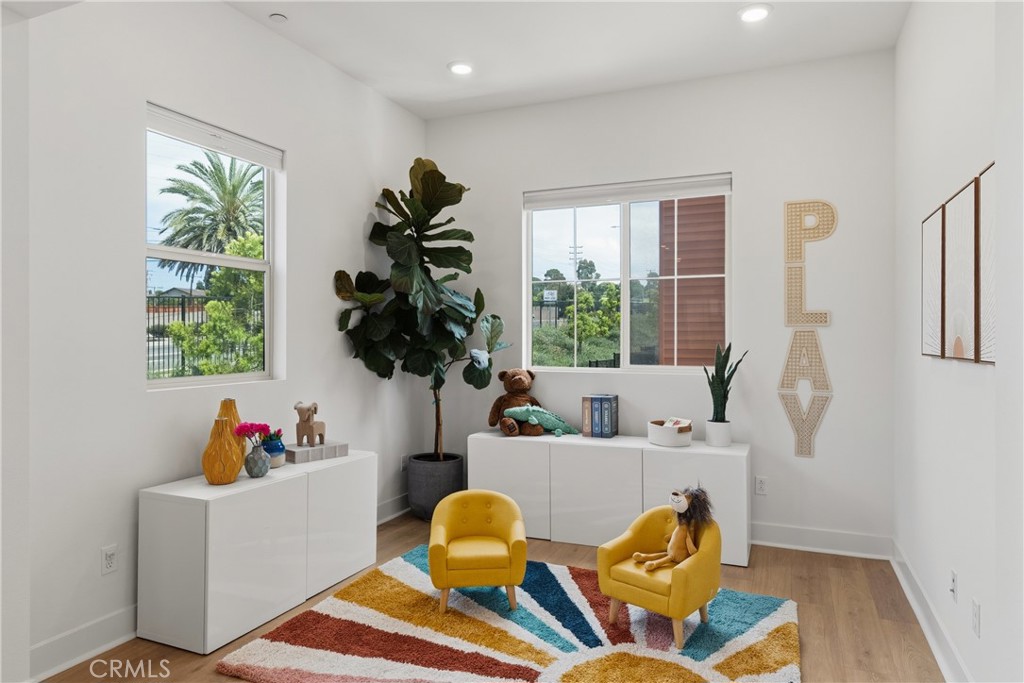 1698 Lexington Lane