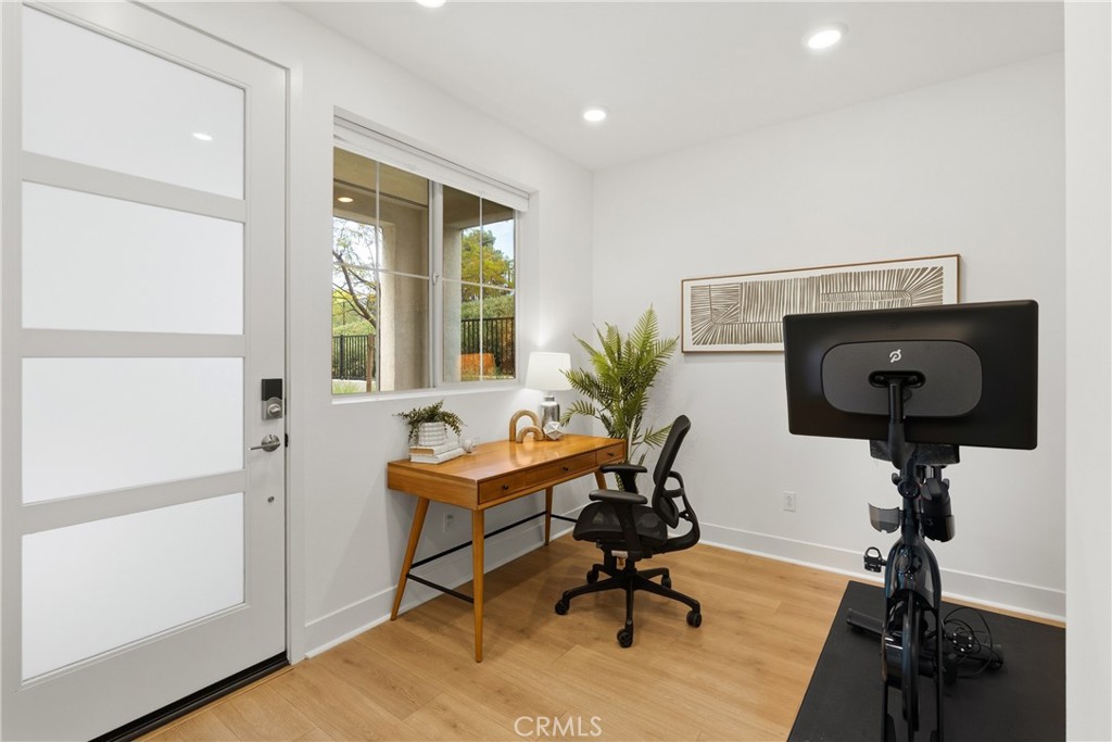 1698 Lexington Lane