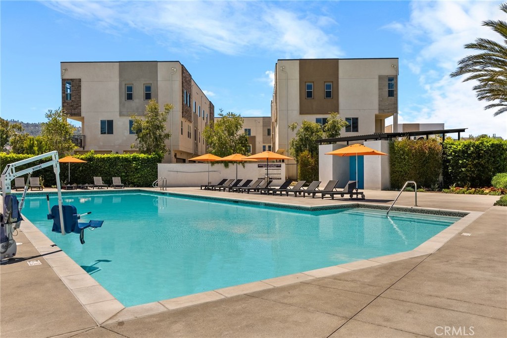 27634 Rockcrest
